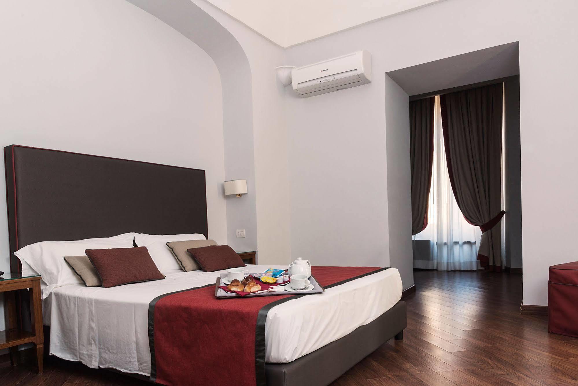 Hotel Palazzo Riario Sforza Neapol Zewnętrze zdjęcie