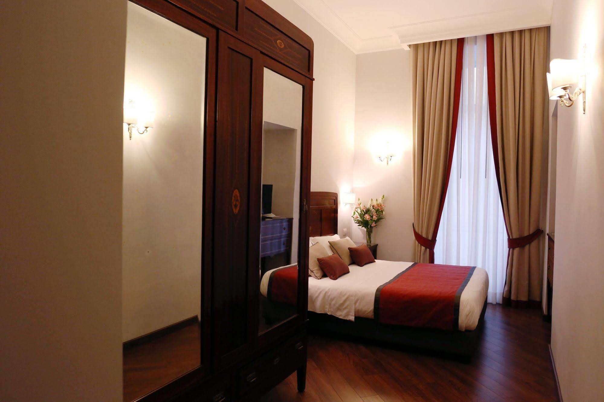 Hotel Palazzo Riario Sforza Neapol Zewnętrze zdjęcie